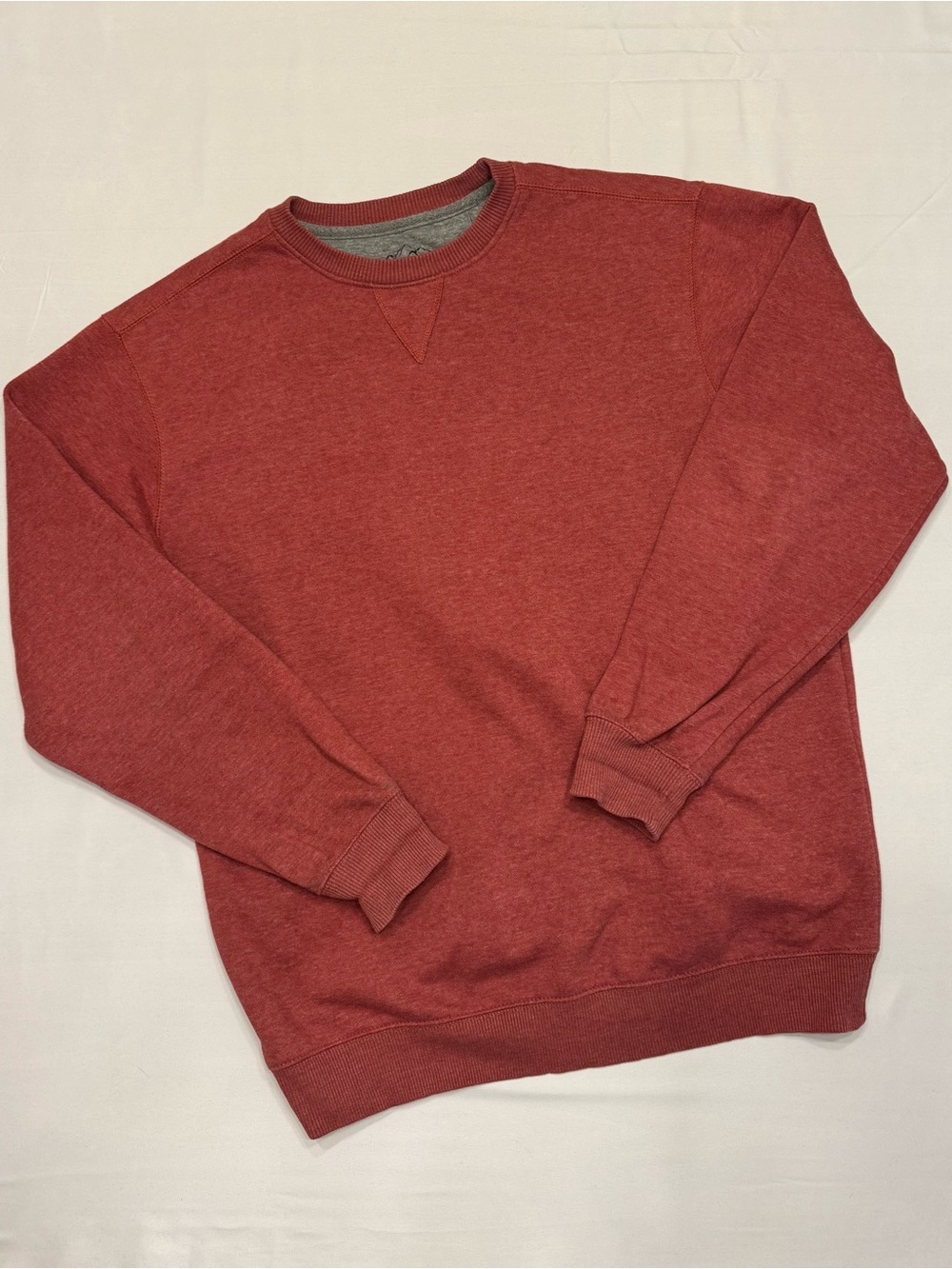Men's Classic Crewneck Sweatshirt in Heathered Brick Red